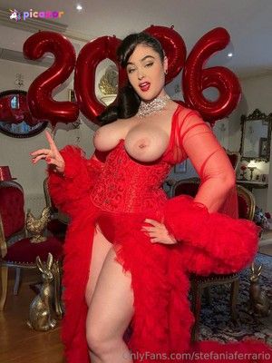 stefania-ferrario photo #744 photo n 744