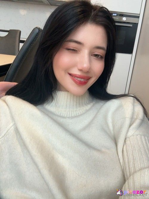 Alina Becker - Image