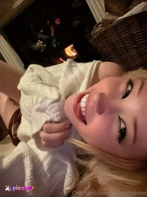 belle-delphine-1 photo #12942 photo n 12942