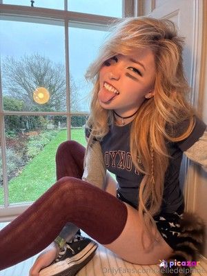 belle-delphine-1 photo #12571 photo n 12571