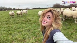 Belle Delphine N340