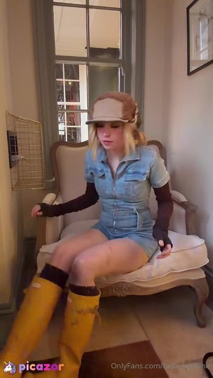 belle-delphine-1 video #12945 photo n 12945