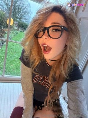 belle-delphine-1 photo #12517 photo n 12517