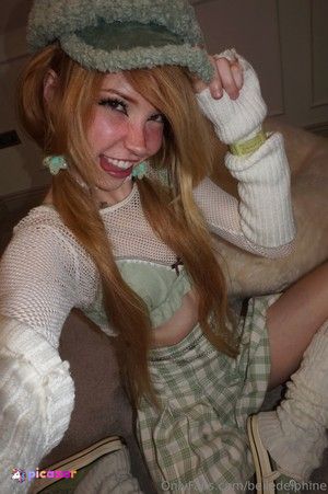 belle-delphine-1 photo #12750 photo n 12750