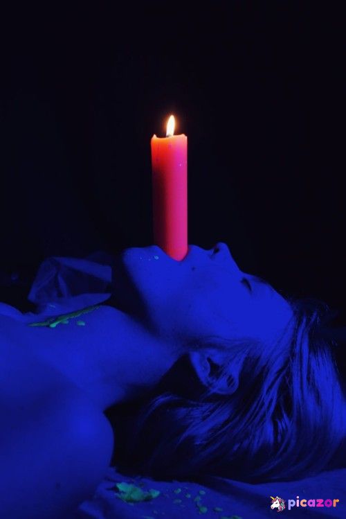 young_and_b - Image
