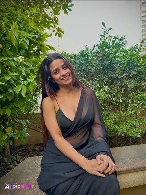 SUHANA KHAN N50