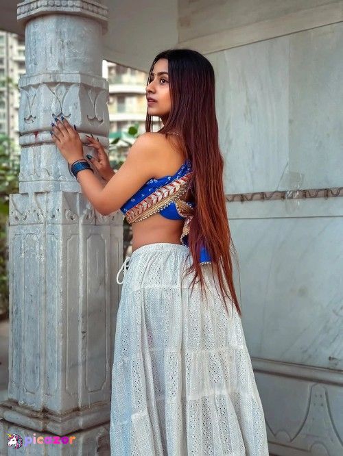 SUHANA KHAN - Image