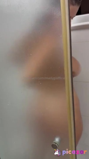 Madalina Loana Filip - Thumb