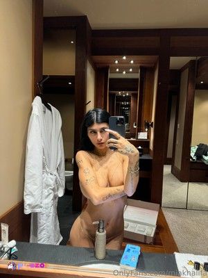 mia-khalifa photo #909 photo n 909