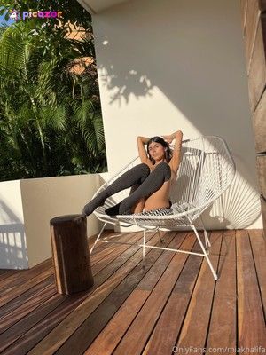 mia-khalifa photo #823 photo n 823