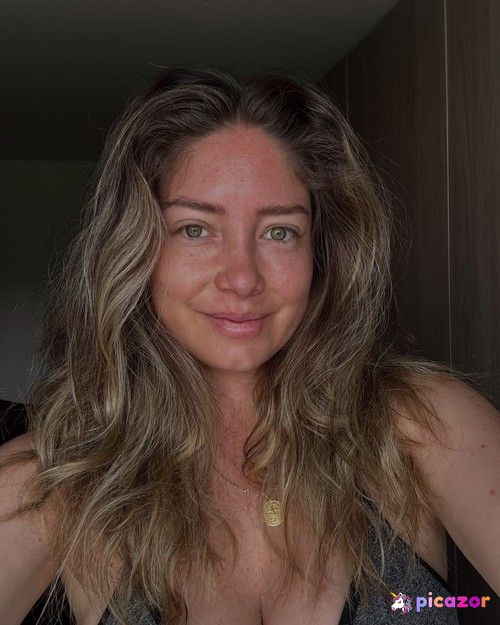 Carolain Cawen - Image
