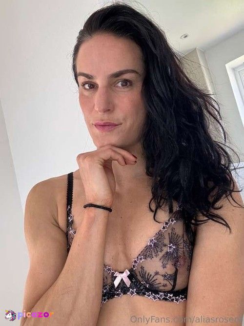 gymgirlalias - Image