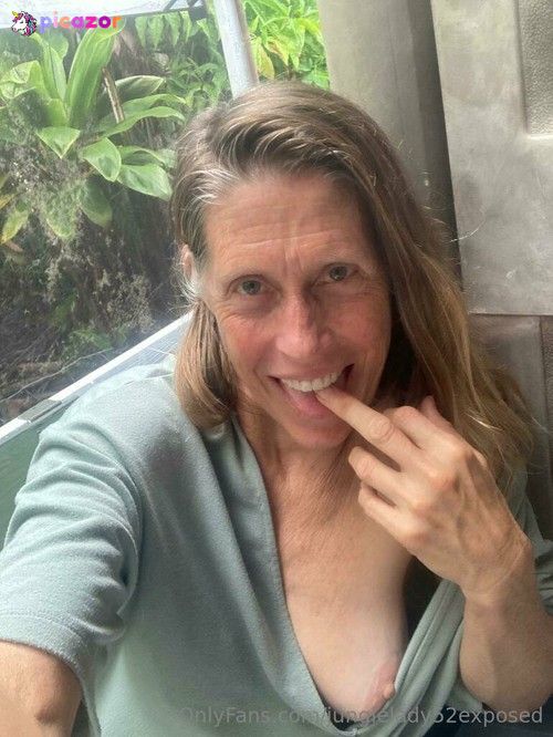 JungleLady52 - Image