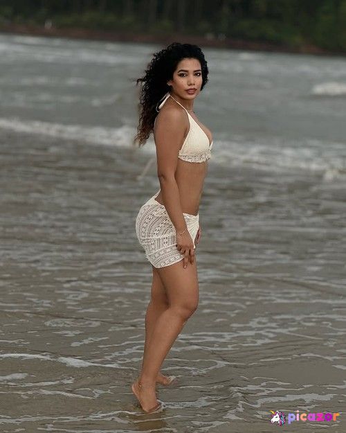 T Komal - Image