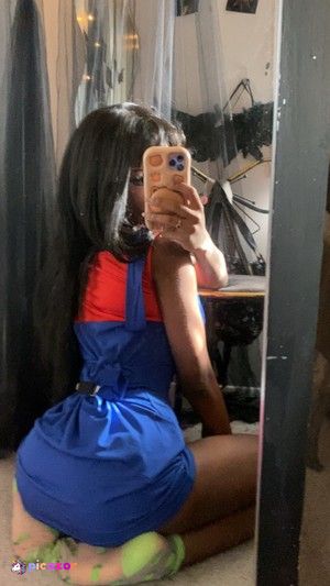 Thelovewitch942 - Thumb