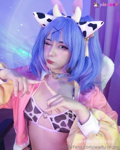 waifu moon - Image