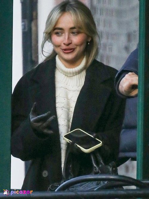 Sabrina Carpenter - Image