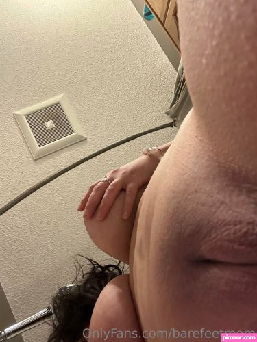 Barefootmamamn  - Image