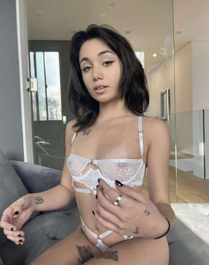 Chloe Difatta  N8