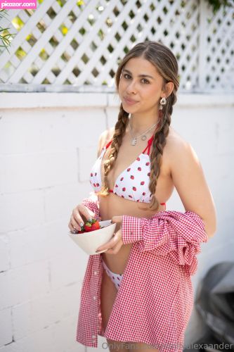 Emily Alexander - Image
