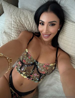 Alexox0  N19
