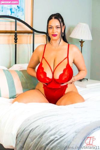 Busty Klara - Image