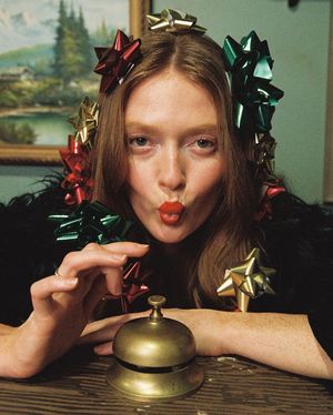 larsen-thompson-1 photo #91 photo n 91