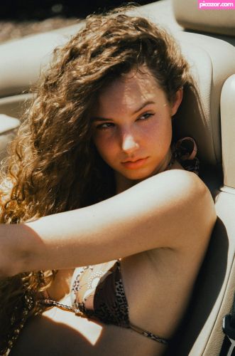Maggie Sambrook - Image