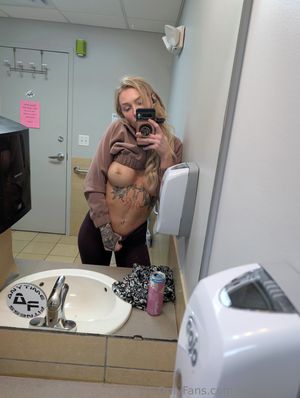 jessannn97 - Thumb