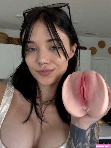 Claire Estabrook - Image