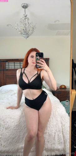 Amouranth - Image