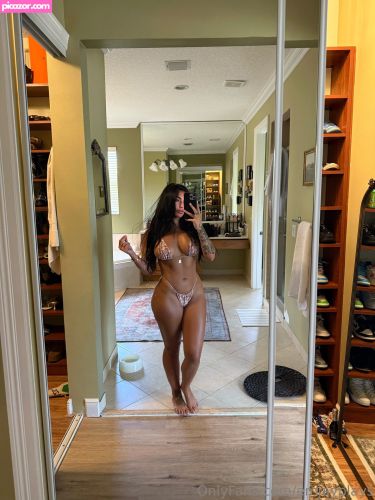 Emily Rinaudo  - Image