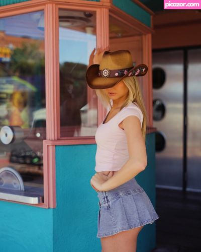 Shae Smolik - Image