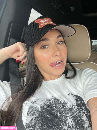 Karlee Grey - Image