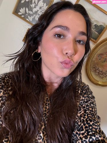 Karlee Grey - Image
