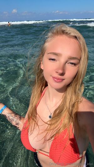 blonde_vivi N7