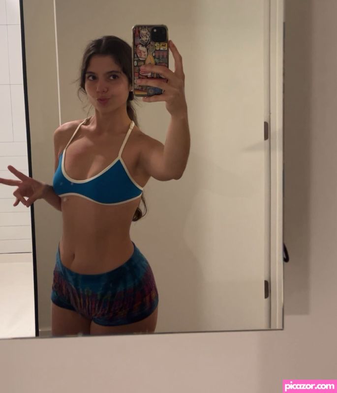 Chloeforero N8