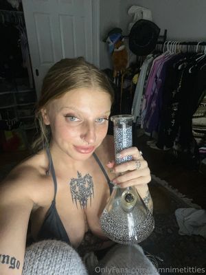 Samnimetitties  - Thumb