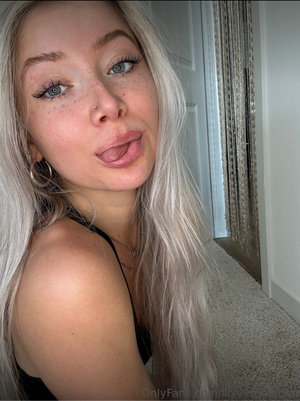 lilyyymonroee-1 photo #7 photo n 7