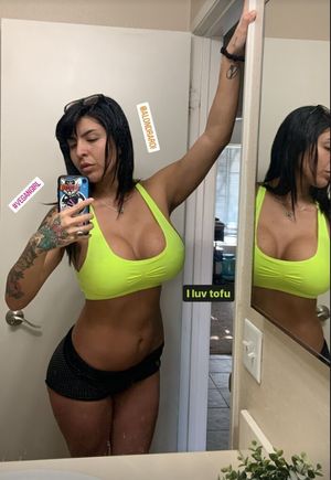 Alondra Roi - Thumb