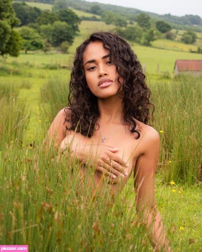 Kiana pix - Image