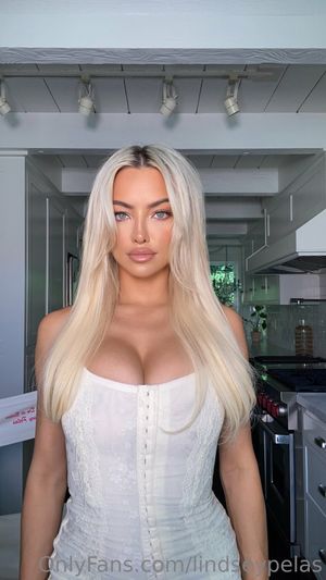 lindsey-pelas photo #1852 photo n 1852