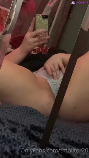 Taryn - Thumb