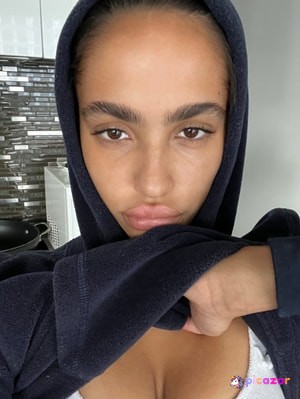 Brianna Anderson - Thumb