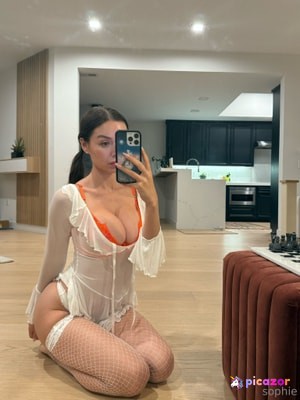 Sophie Mudd - Thumb