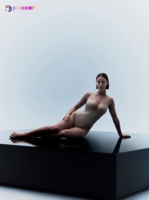 amelie-manzoli-1 photo #594 photo n 594