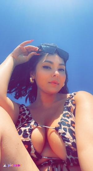 LaLa - Thumb