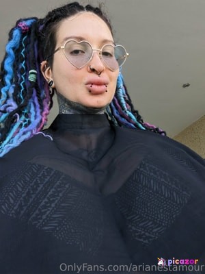 ariane-saint-amour photo #1015 photo n 1015