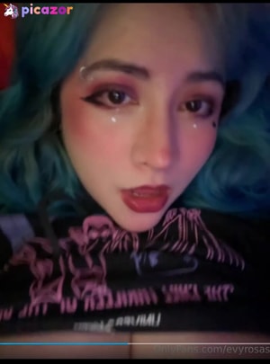 Evy Rosas  - Thumb