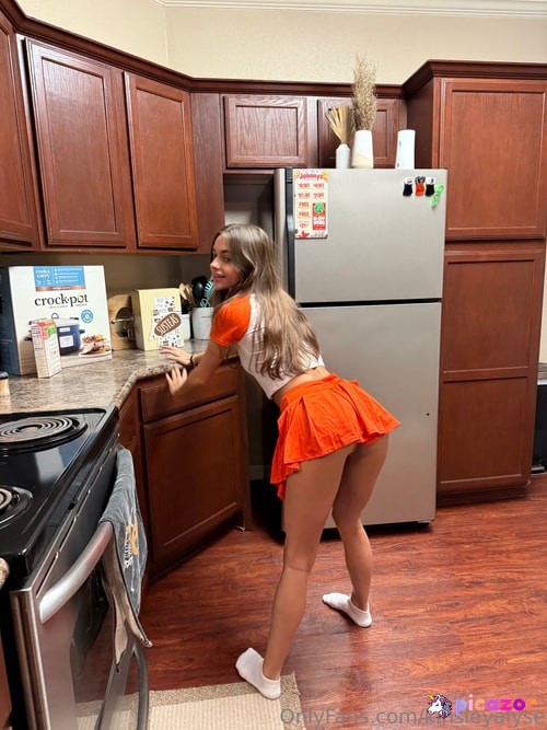 Kinsley Wyatt - Image